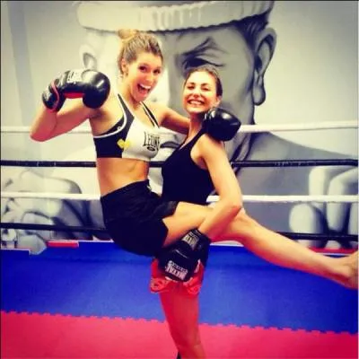 Y a-t-il une faute dans cette phrase - Aujourd'hui, elle a pratiquée de la boxe.