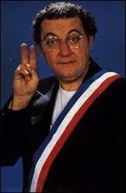 En quelle année Coluche s'est-il présenté comme candidat à une élection présidentielle ?