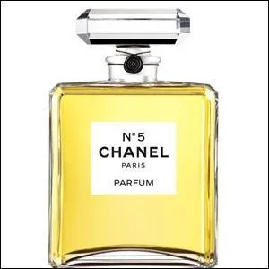 De Marilyn Monroe en passant par Catherine Deneuve, Nicole Kidmann... dans cet univers féminin, il y a pourtant un homme qui, en 2012, a été l'ambassadeur de la fragrance iconique Chanel N° 5. D'après vous A ou B ?