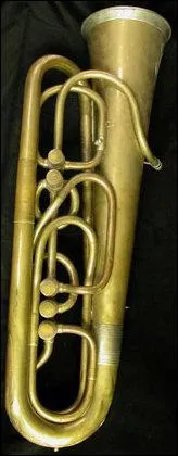 Bon son ne saurait mentir : avec le piston, à qui doit-on la mise au point du tuba, dans les premières décennies du XIXe s. ?