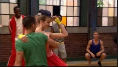 Que va offrir le groupe préféré de Riley à elle-même en personne ?