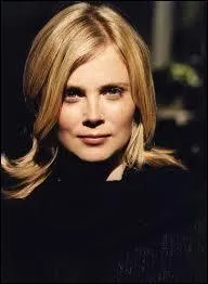 Comment s'appelle cette actrice ayant obtenu le César de la meilleure actrice en 2003 pour son rôle dans "Se souvenir des belles choses" ?