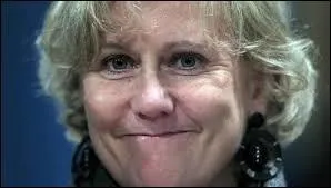 Qui a dit : ''Les Guignols m'ont présentée comme une illettrée alors que j'avais un bac +5 ! ''