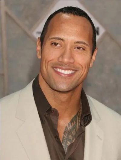 Quel était le nom de ring de Dwayne Johnson en WWE ?