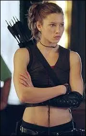 Quelle actrice incarne Abigail Whistler, personnage du film "Blade : Trinity" en 2004 ?