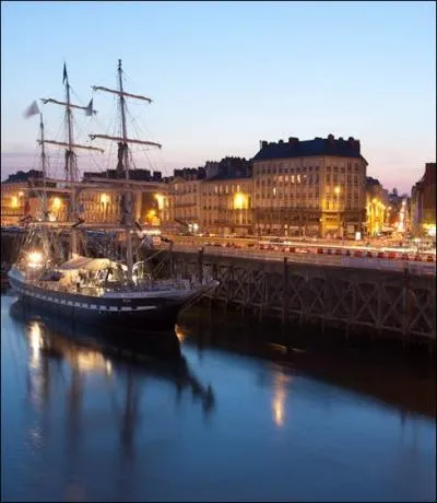 Jusqu'aux comblements des ann&eacute;es 1930, nous e&ucirc;mes droit &agrave; une "Venise de l'Ouest". Laquelle ?