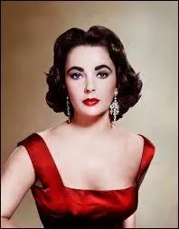 Celle-ci ne supportait pas qu'on l'appelle ainsi, elle était Elizabeth un point c'est tout. Mais pour tout le monde, elle reste ?