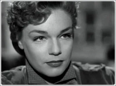 Quelle célèbre actrice a aussi publié "La nostalgie n'est plus ce qu'elle était" ?