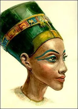 Néfertiti, serait de quelle origine, d'après certaines sources ?