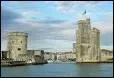 Les tours médiévales du vieux port de La Rochelle l'ont rendue célèbre. Ses habitants sont ...