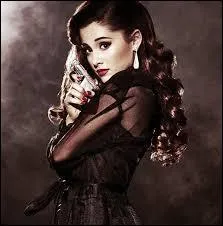 Qui chante "One Last Time" ?