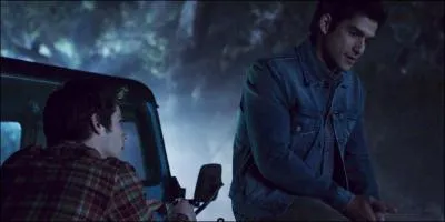 Pourquoi Scott et Stiles se sont-ils disputés à la fin de la saison 5A ?