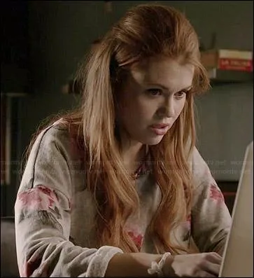 Qui est la première personne à vraiment se rendre compte que Lydia est plus intelligente qu'elle ne veut le montrer ?