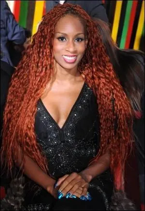 Trouvez le nom de cette femme chorégraphe, danseuse professionnelle, actrice et chanteuse américaine !