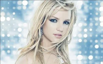 Cette chanteuse est tr&egrave;s belle mais saurez-vous la reconna&icirc;tre ?