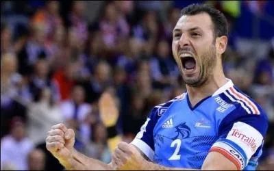Comment s'appelait le capitaine de l'équipe de France de handball ?