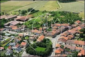 Village lorrain entre Nancy et Lunéville, Haraucourt se situe dans le département ...