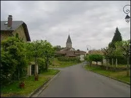Je vous emmène à Pageas. Ville Haut-Viennois, dans le Parc Naturel Régional Périgord-Limousin, il se situe en région ...