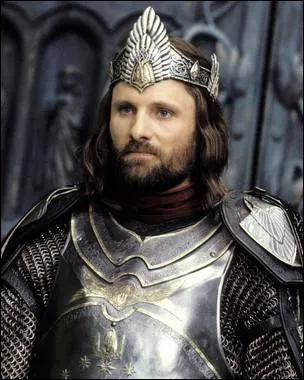 Quel est le surnom d'Aragorn lors de son couronnement ?