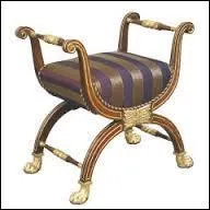 Symbole du pouvoir en Rome antique sur lequel pouvaient s'asseoir les magistrats et pro-magistrats romains possédant l'imperium  :