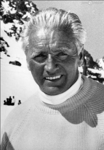 C'est Emile Allais qui créa le premier service des pistes en 1950 dans une station de Savoie, c'était à...