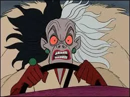 Diabolo, aussi appelée Cruella d'enfer chez Disney, est une vilaine femme qui adore les fourrures. Elle pourchassa sans cesse les 101 dalmatiens de son ancienne camarade de classe...