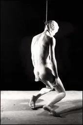 En 238 de notre ère, après avoir appris la mort de son fils devant les murs de Carthage, cet empereur romain accablé rentra dans sa chambre pour se pendre : qui est-il ?