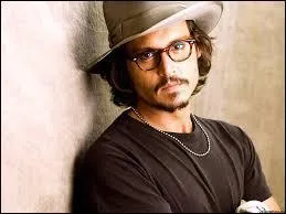 Qui a joué le rôle du Chapelier fou ?