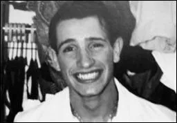 Des fois, il y a même des Français qui sont célèbres. Oui, mais en France alors ! Tout le monde ne peut pas s'appeler Alexandre, non ?