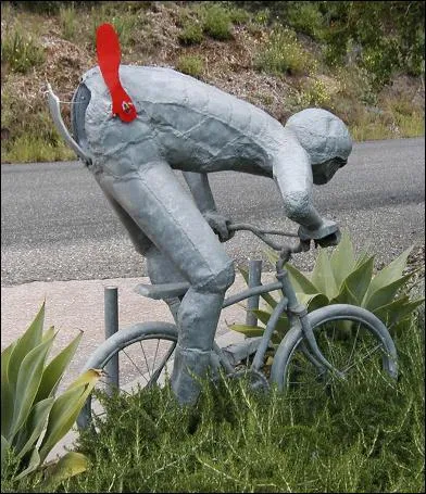 Pour Saint-Martin-d'Abbat (45), un facteur essentiel est à l'origine de son titre de capitale : lequel ?