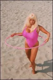 Lolo Ferrari s'appelait en réalité "Lola".