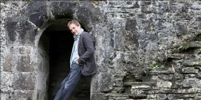 Anglais certes, mais amoureux de la France, en particulier du Béarn, où il a fini par poser son baluchon, cette chanson, les gens de ma génération la connaissent forcément, nous l'avons tous fredonnée !