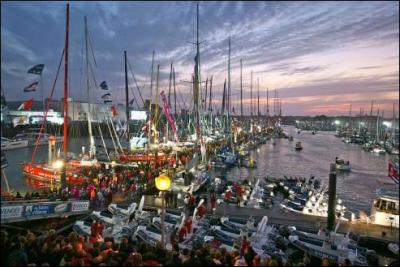 Principale ville de la Côte de Lumière, station balnéaire, port de pêche, de commerce et de plaisance, elle accueille le Vendée Globe tous les quatre ans. C'est...