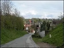 Nous arrivons &agrave; Valdampierre, commune Isarienne situ&eacute;e en r&eacute;gion ...