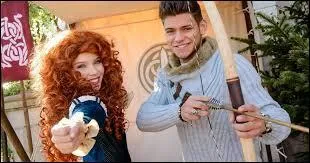 Qui est cette personne qui est en compagnie de Rebelle ?