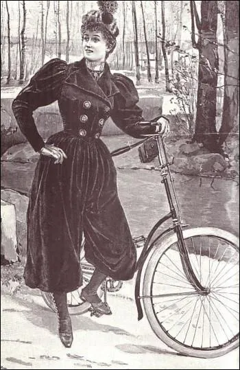 Les femmes utilisent de plus en plus la bicyclette, c'est pourquoi apparaît la mode de la :