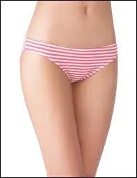 C'est en 1918 qu'apparaît la petite culotte moderne, inventée par un monsieur qui en fera une marque :