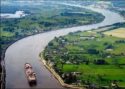 De quel fleuve l'Oise est-elle le principal affluent ?