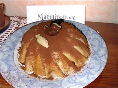 Avec quels biscuits fait-on une charlotte au chocolat ?