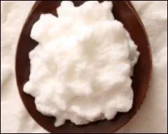 Avec quelle crème accompagne-t-on des ufs à la neige ?