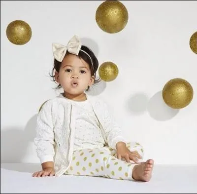 Dans cette chanson il exposait un mode de vie à la mode qui aurait fait scandale dans les années 50. Qui chantait "C'était les années un peu folles où les papas n'étaient plus à la mode, elle a fait un bébé toute seule..." ?