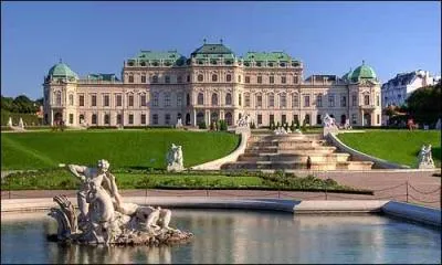 Vienne est la grande ville et la capitale de...