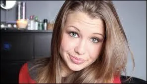 Le titre de son livre est "MarieAliasEnjoy".