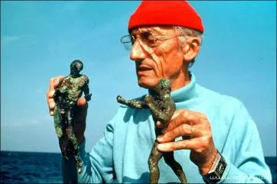 Le commandant Cousteau portait toujours un bonnet rouge. Pourquoi ?