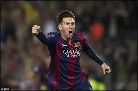 Messi a commencé sa carrière professionnelle en 2006.