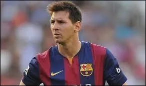 Actuellement , il est âgé de 28 ans.