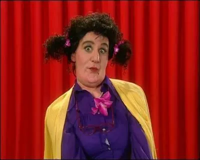 Créée par Elie Semoun, cette demoiselle en manque d'affection et bien seule recherche de la compagnie masculine. Quel est son prénom ?