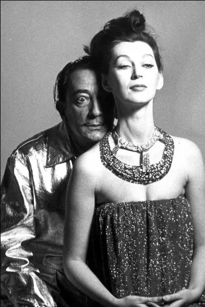 Quel poète Gala a-t-elle quitté pour Salvador Dali ?