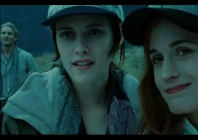 Dans 'Twilight, Chapitre 1 : Fascination', quel titre de Muse entend-t-on sur la sc&egrave;ne du match de baseball sous l'orage ?