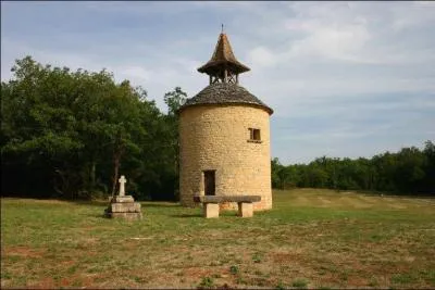 De ces quatre départements, lequel n'est pas limitrophe du Tarn-et-Garonne ?